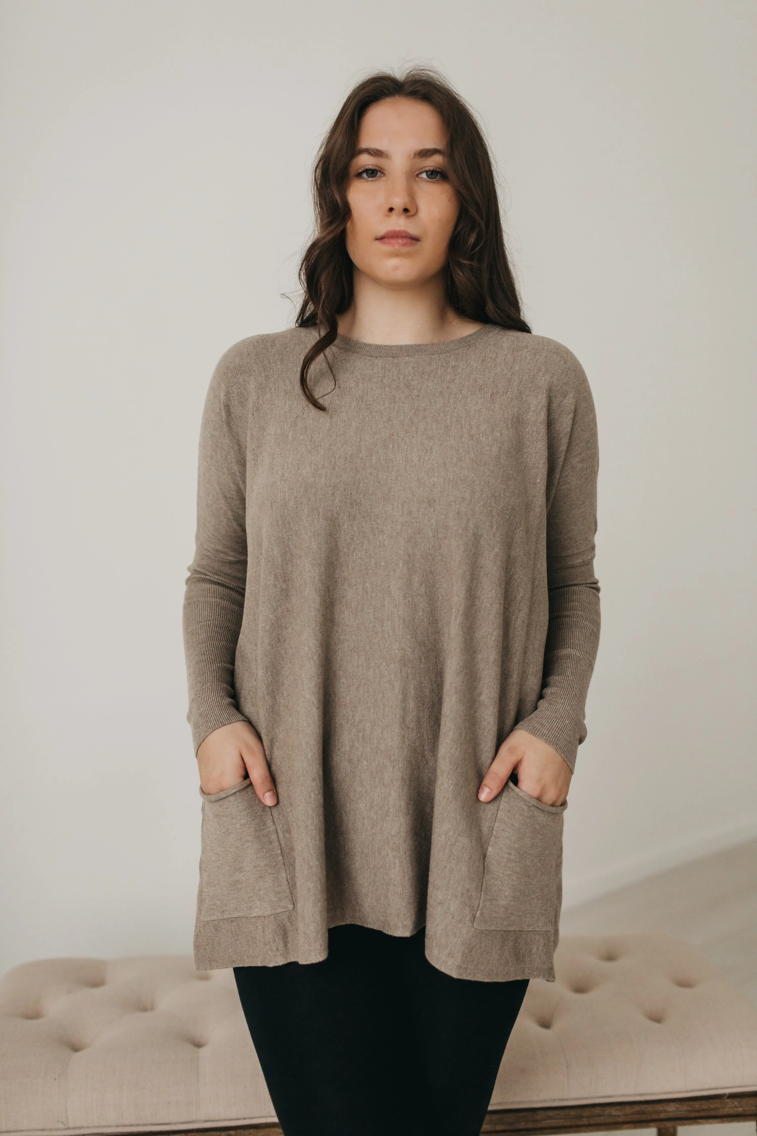 Riley Soft Pullover Sweater in Mocha